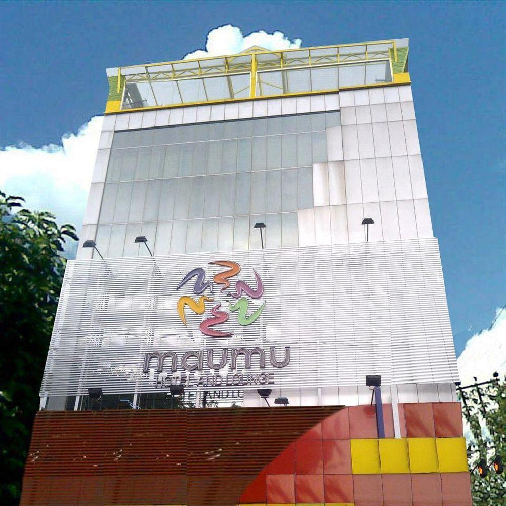 Maumu Hotel & Lounge Surabaya Exterior photo