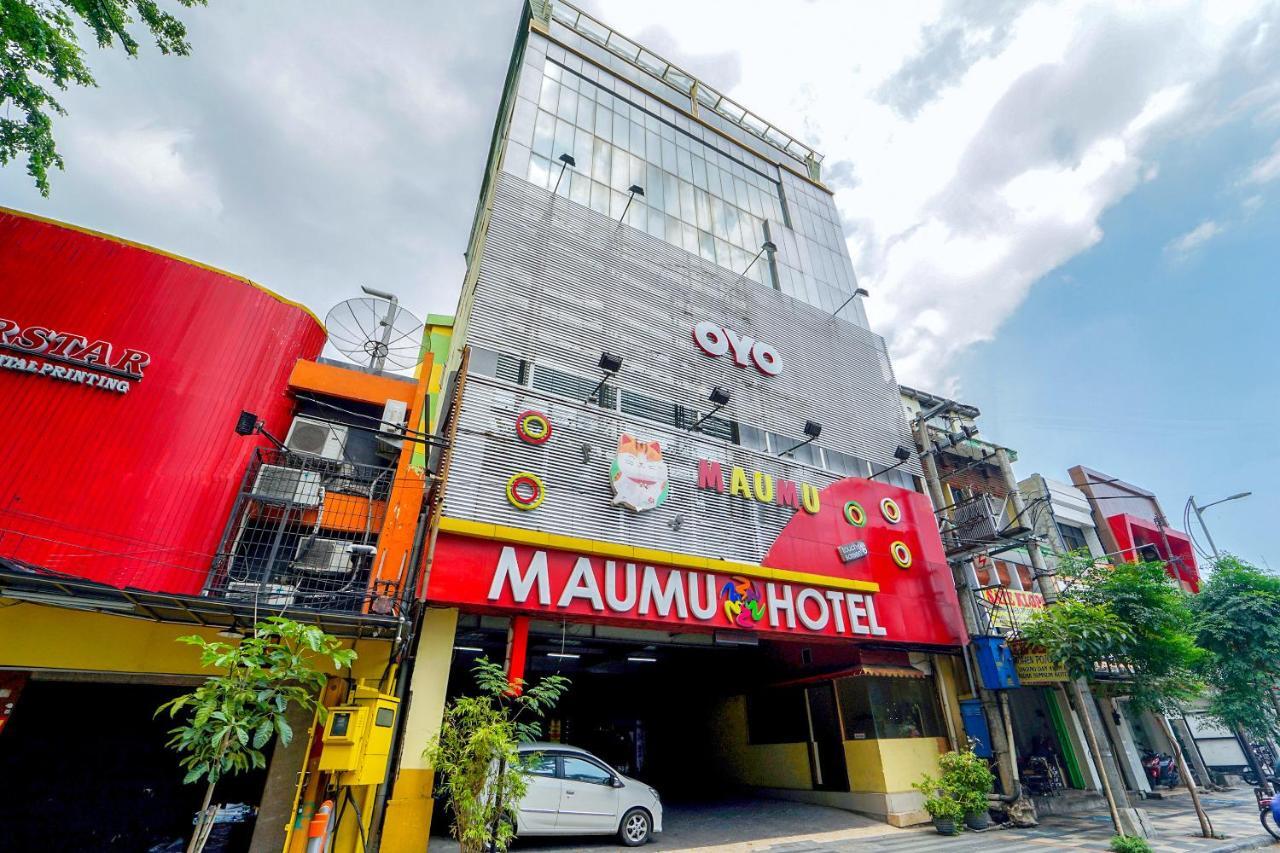 Maumu Hotel & Lounge Surabaya Exterior photo
